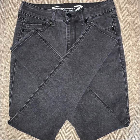 EUC Seven7 High Rise Skinny Jeans Size 6. - Picture 2 of 10